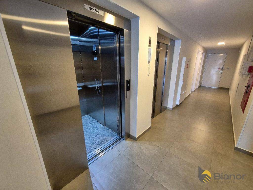 Apartamento à venda com 2 quartos, 55m² - Foto 18