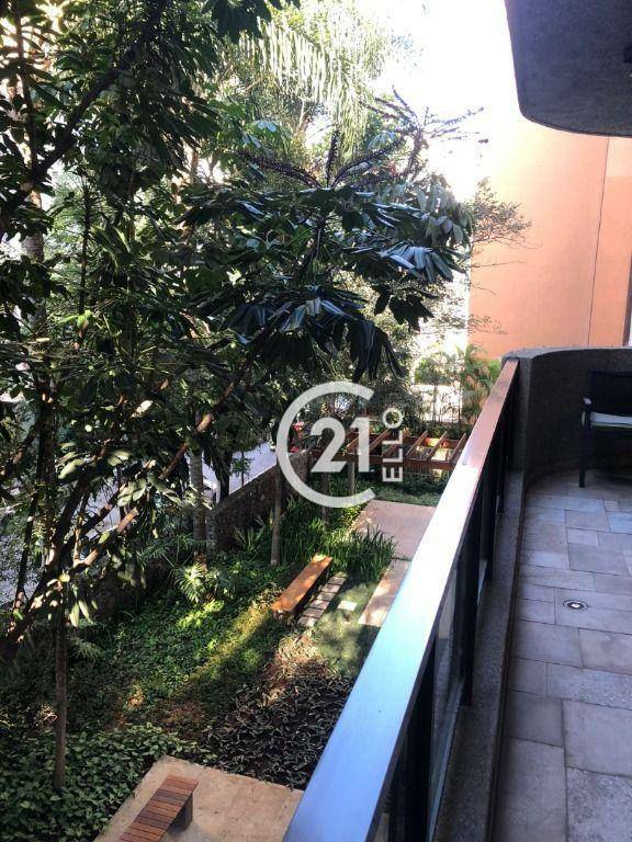 Apartamento à venda com 3 quartos, 245m² - Foto 13