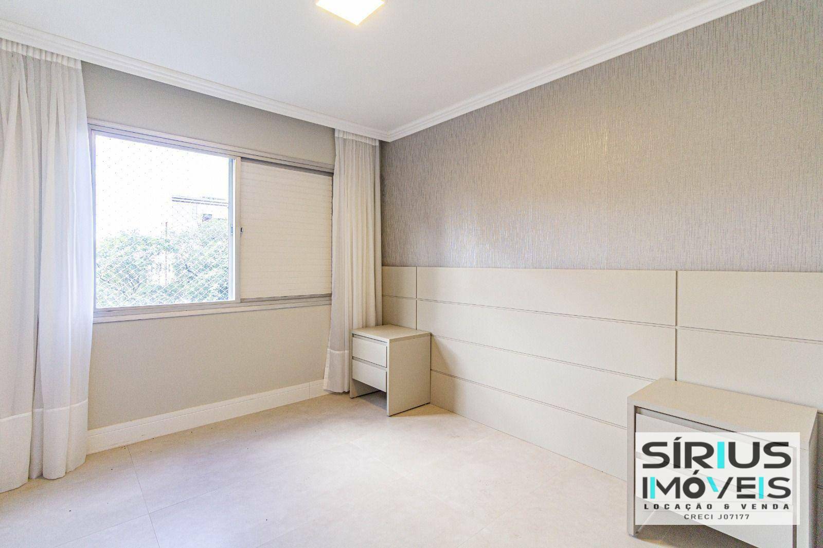 Apartamento à venda com 3 quartos, 191m² - Foto 35