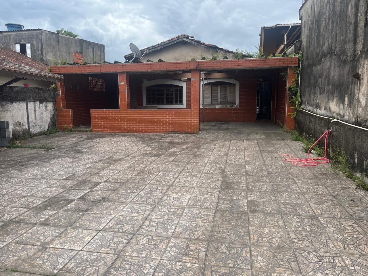 Casa à venda com 2 quartos, 300m² - Foto 4