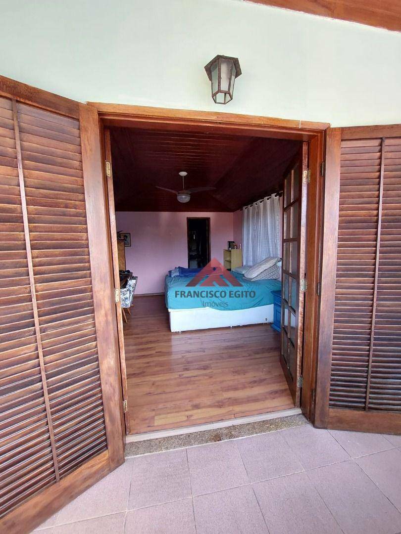 Casa à venda com 4 quartos, 350m² - Foto 8