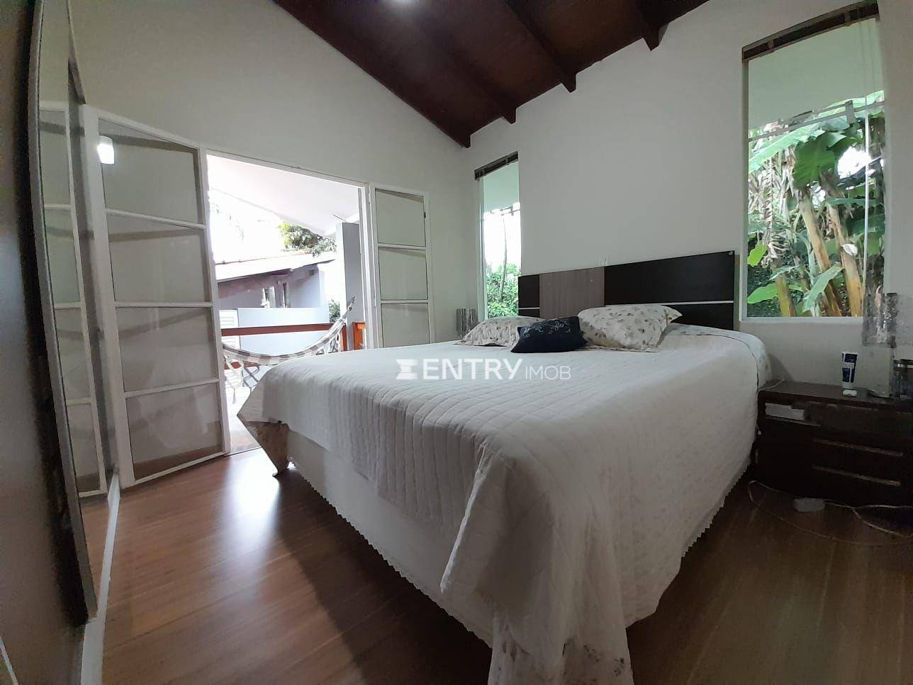 Casa de Condomínio à venda com 4 quartos, 327m² - Foto 7