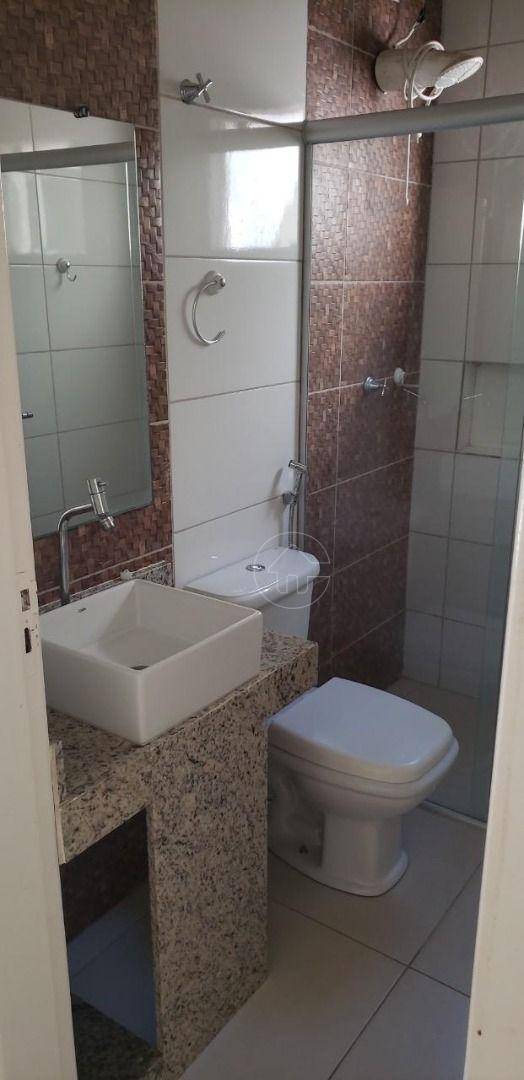 Casa à venda e aluguel com 3 quartos, 200m² - Foto 18