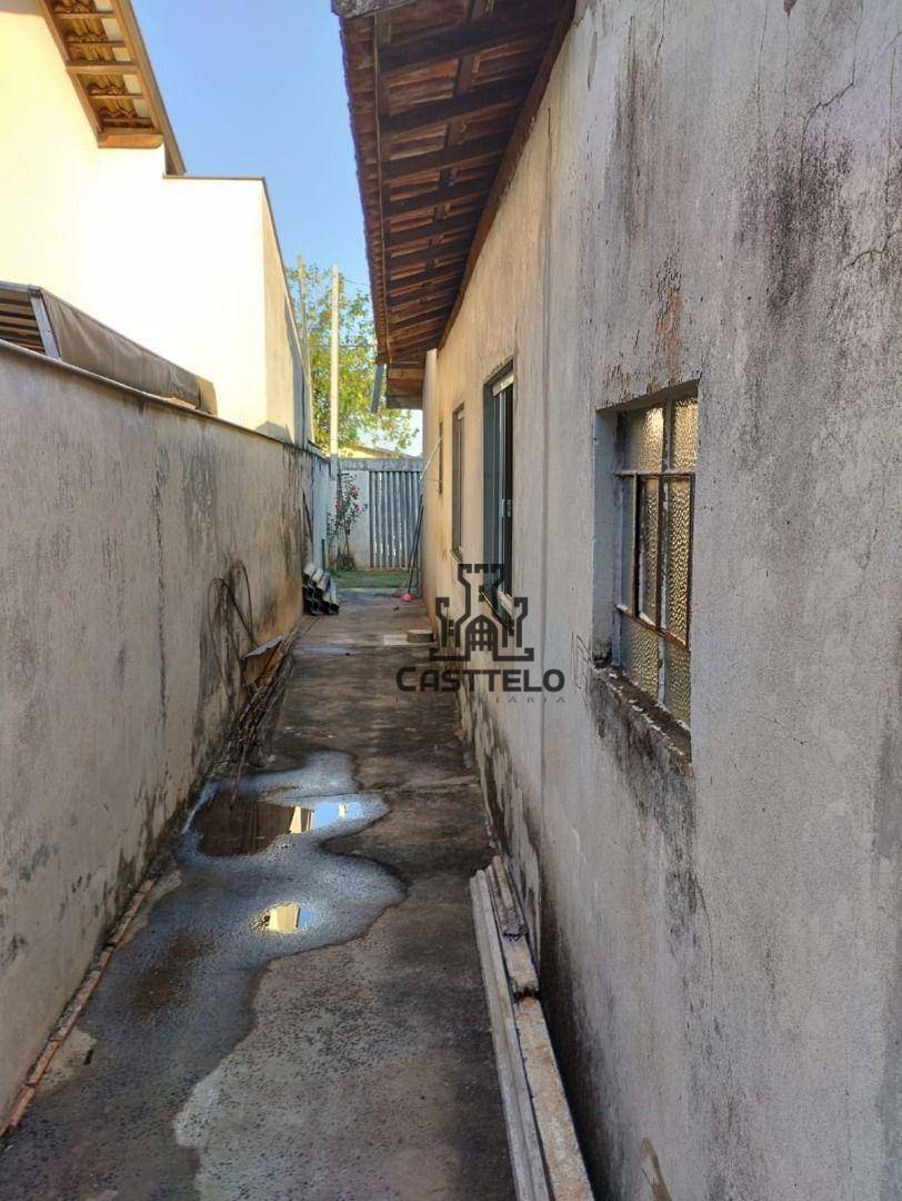 Casa à venda com 3 quartos, 160m² - Foto 4