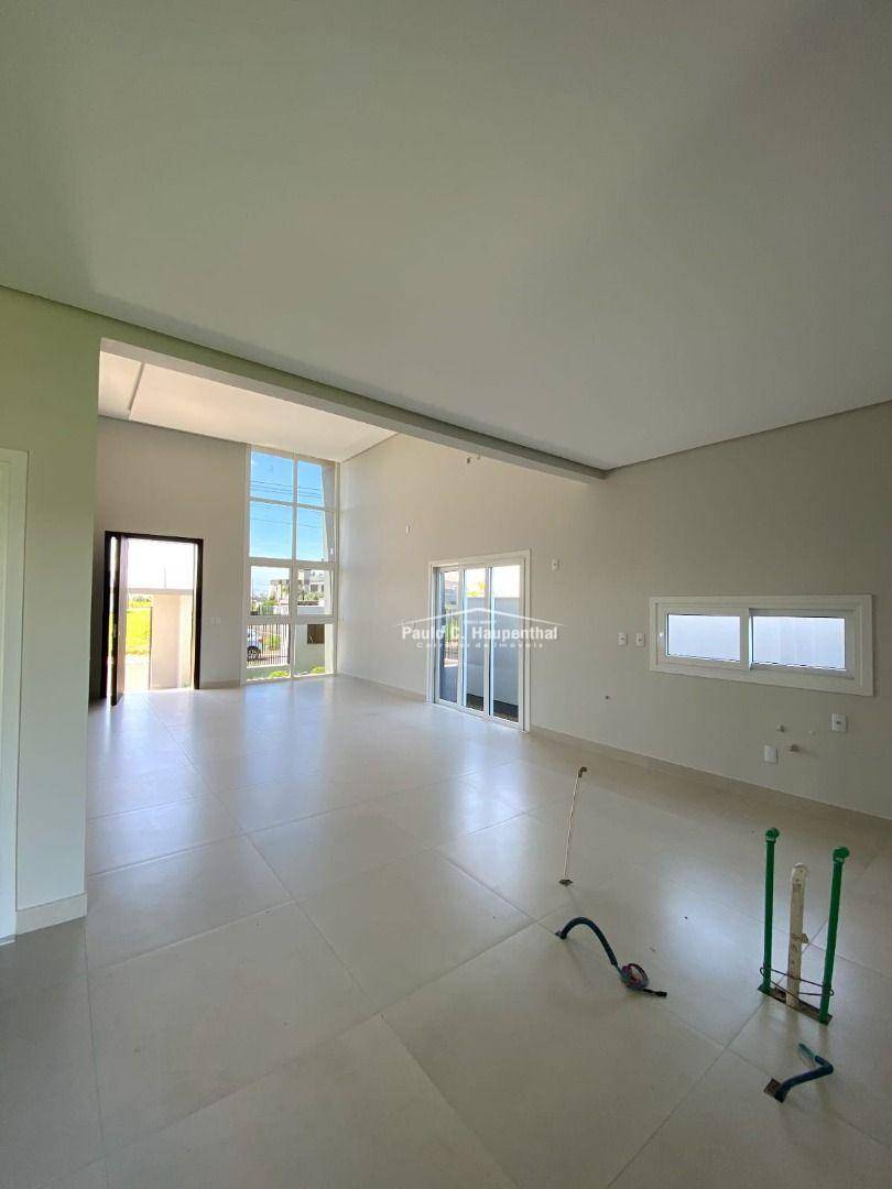 Casa à venda com 3 quartos, 116m² - Foto 14