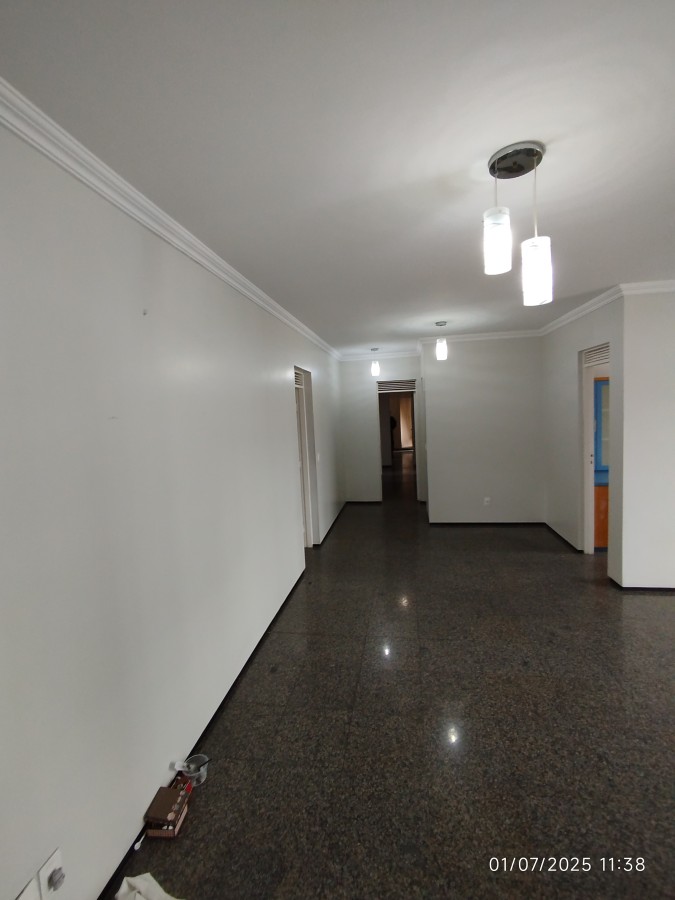 Apartamento para alugar com 3 quartos, 197m² - Foto 17