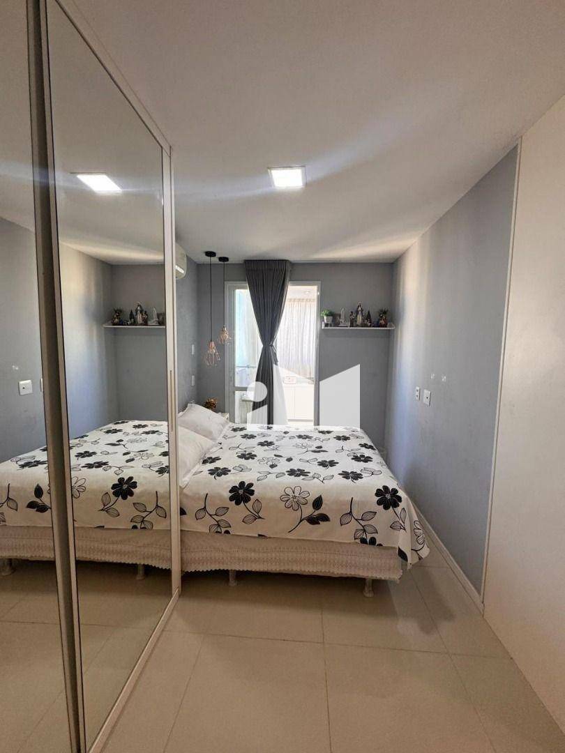 Apartamento à venda com 2 quartos, 82m² - Foto 12