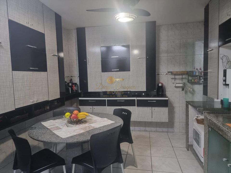 Casa à venda com 3 quartos, 1150m² - Foto 9