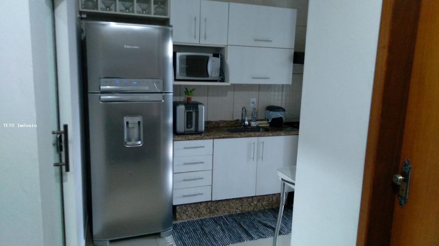 Casa à venda com 3 quartos, 200m² - Foto 16