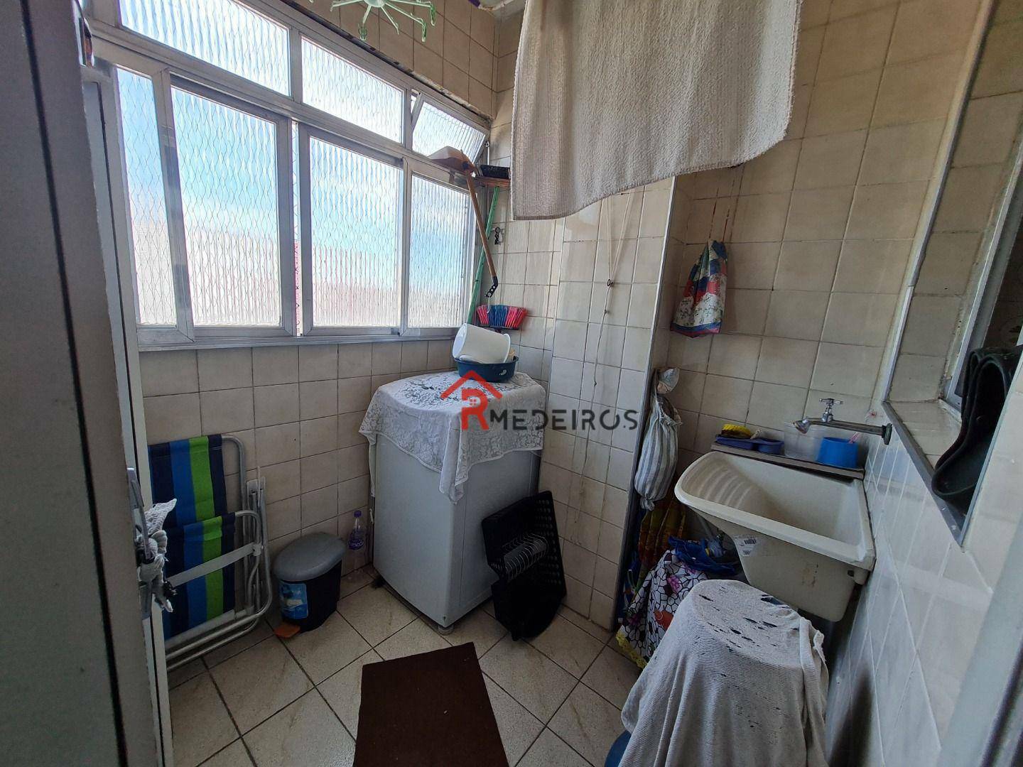 Apartamento à venda com 2 quartos, 70m² - Foto 7