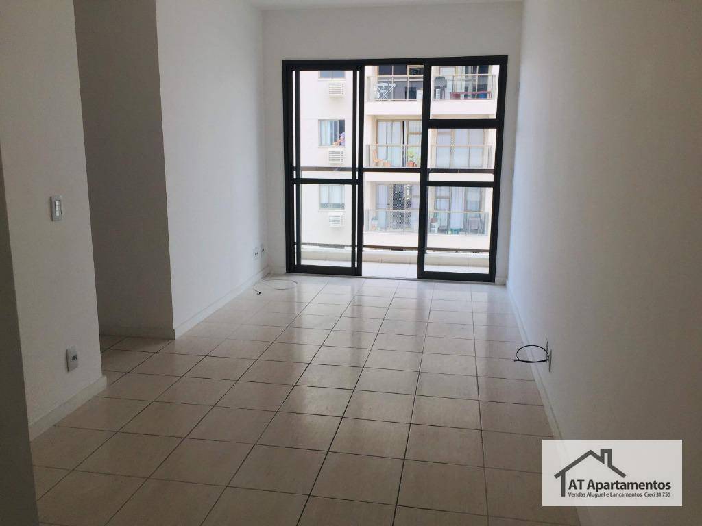 Apartamento à venda com 3 quartos, 68m² - Foto 1