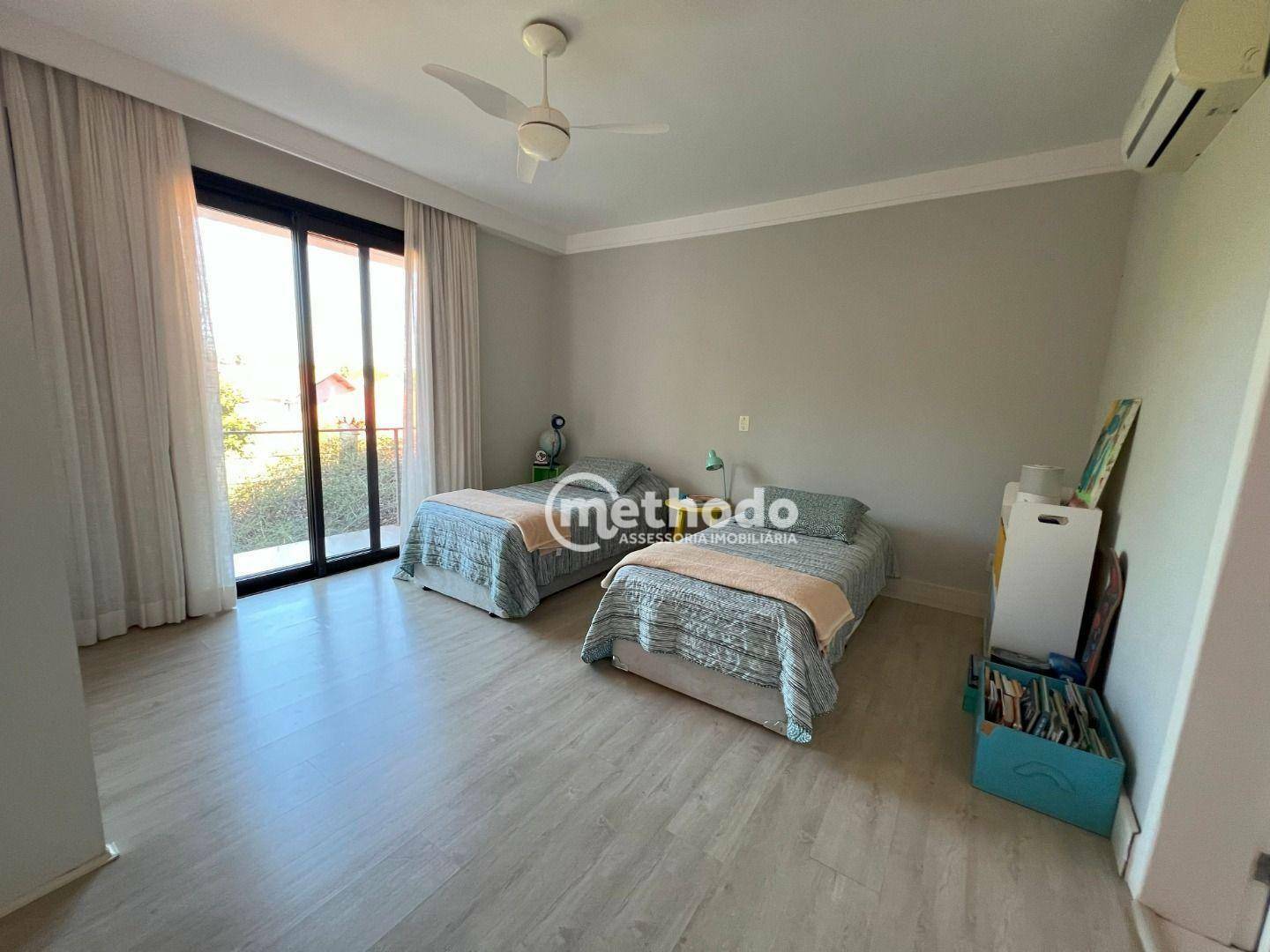 Casa de Condomínio à venda com 3 quartos, 250m² - Foto 10