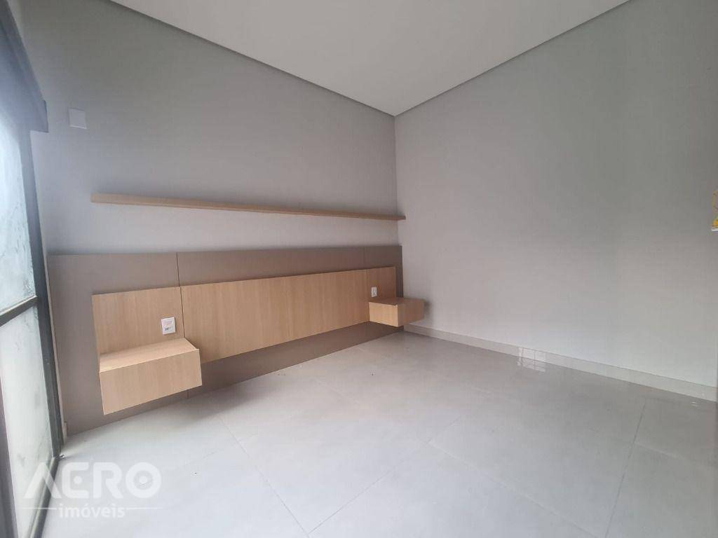 Casa à venda com 3 quartos, 245m² - Foto 17