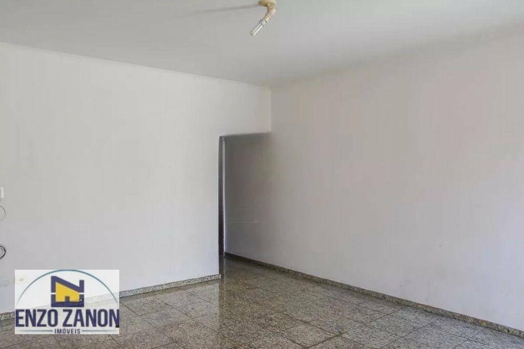 Casa para alugar com 3 quartos, 226m² - Foto 3