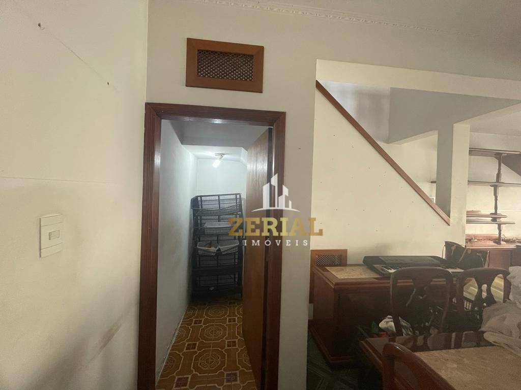 Sobrado à venda com 3 quartos, 212m² - Foto 8