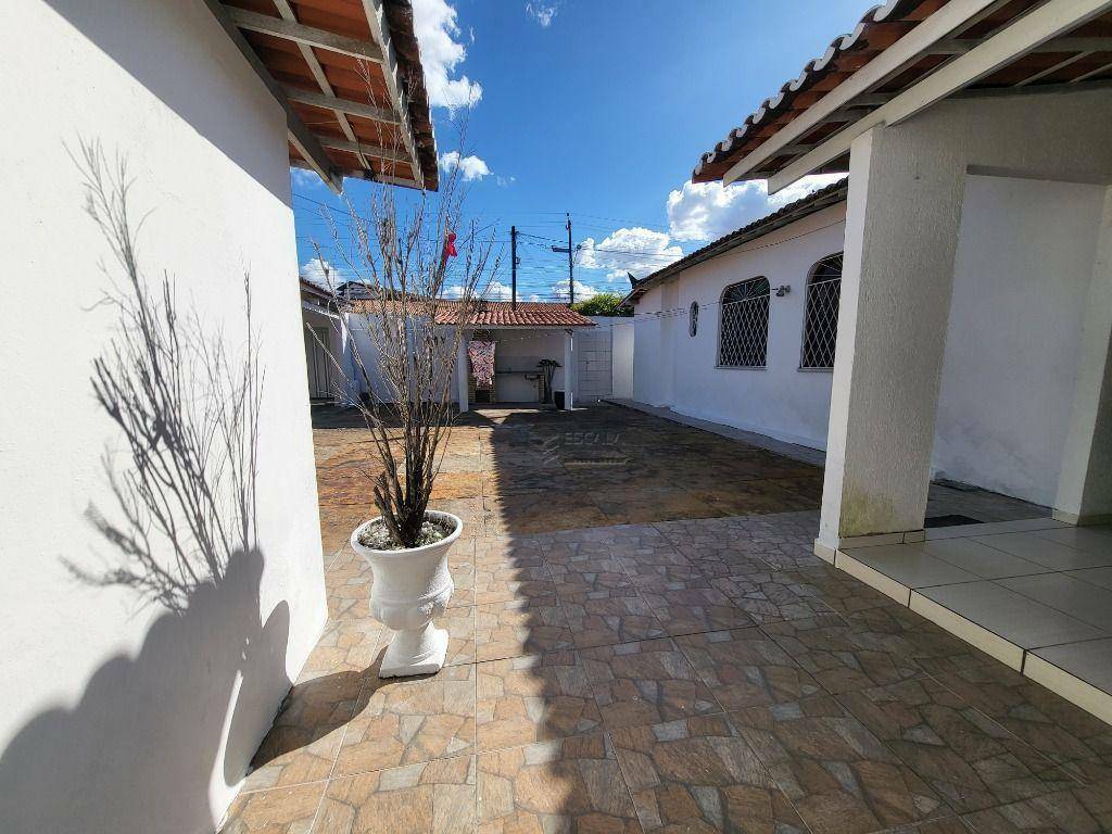 Casa à venda com 4 quartos, 114m² - Foto 10