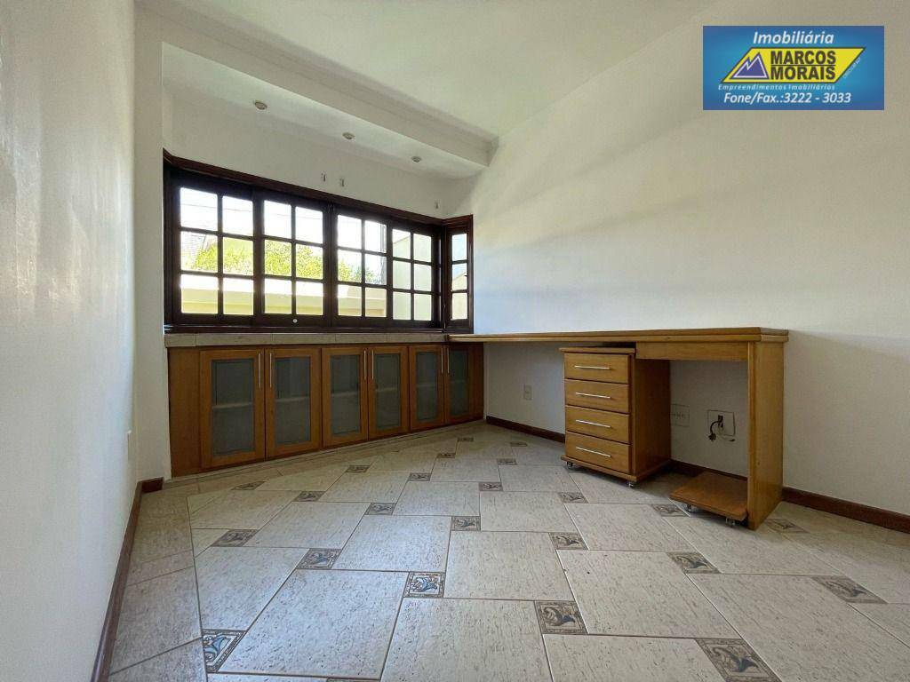 Casa para alugar com 4 quartos, 460m² - Foto 14