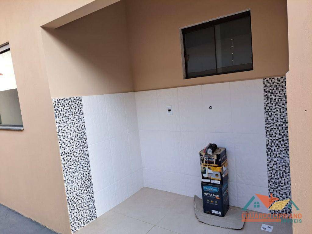 Casa à venda com 2 quartos, 65m² - Foto 12