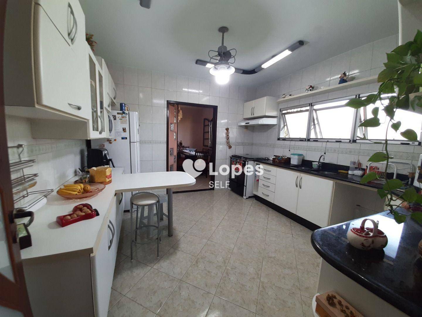 Casa de Condomínio à venda com 4 quartos, 200m² - Foto 16