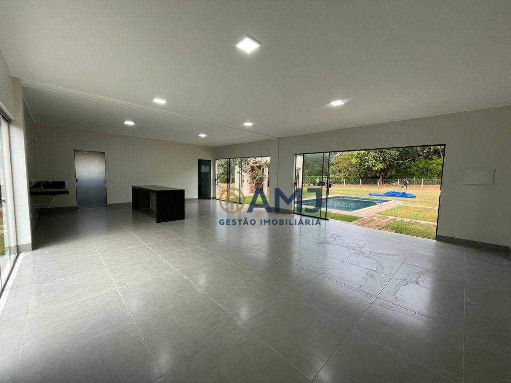 Chácara à venda com 3 quartos, 233m² - Foto 3