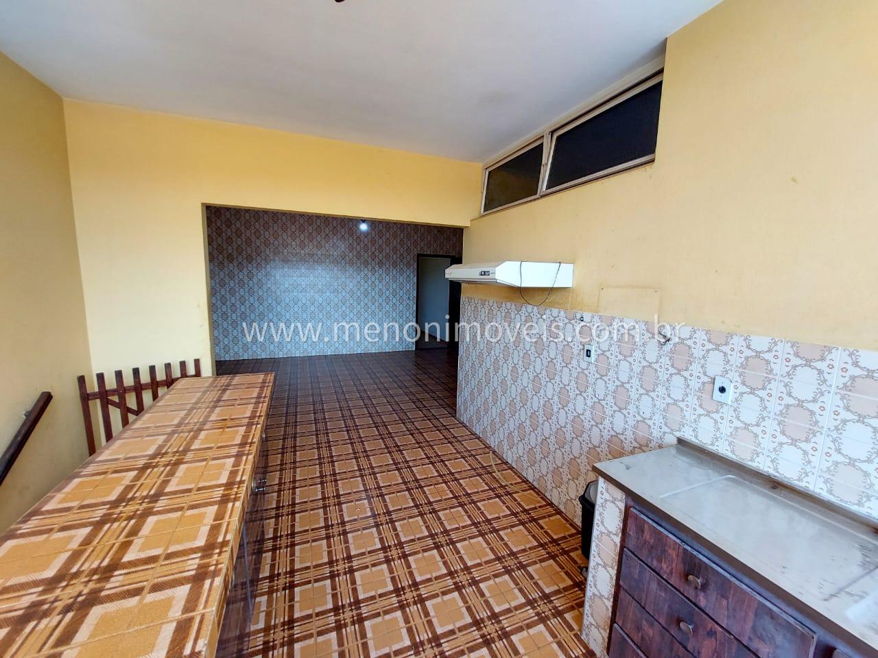 Casa à venda com 3 quartos, 182m² - Foto 4