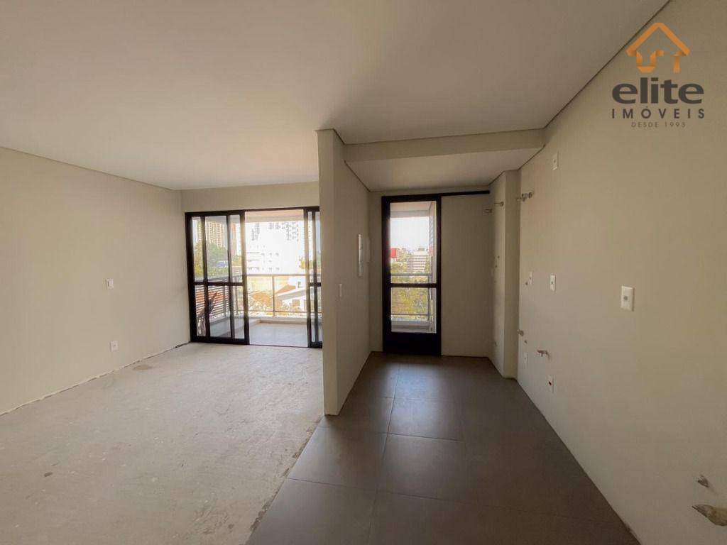 Apartamento à venda com 2 quartos, 81m² - Foto 14