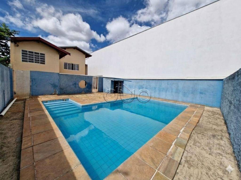 Casa, 3 quartos, 230 m² - Foto 1