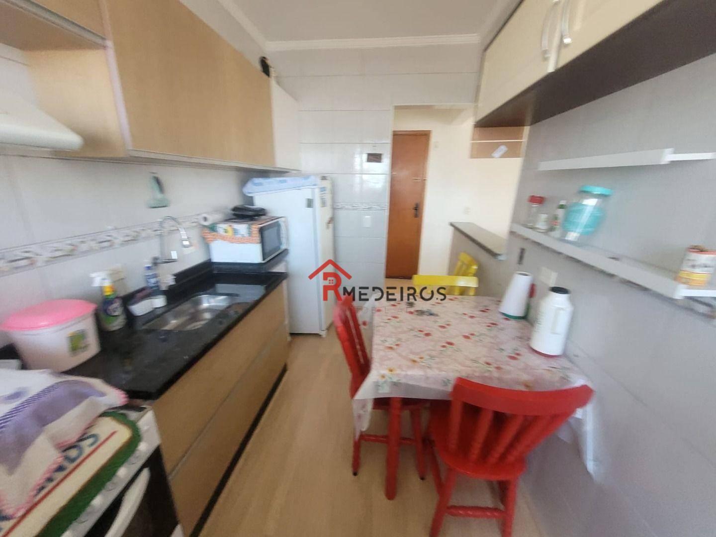 Apartamento à venda com 1 quarto, 50m² - Foto 8