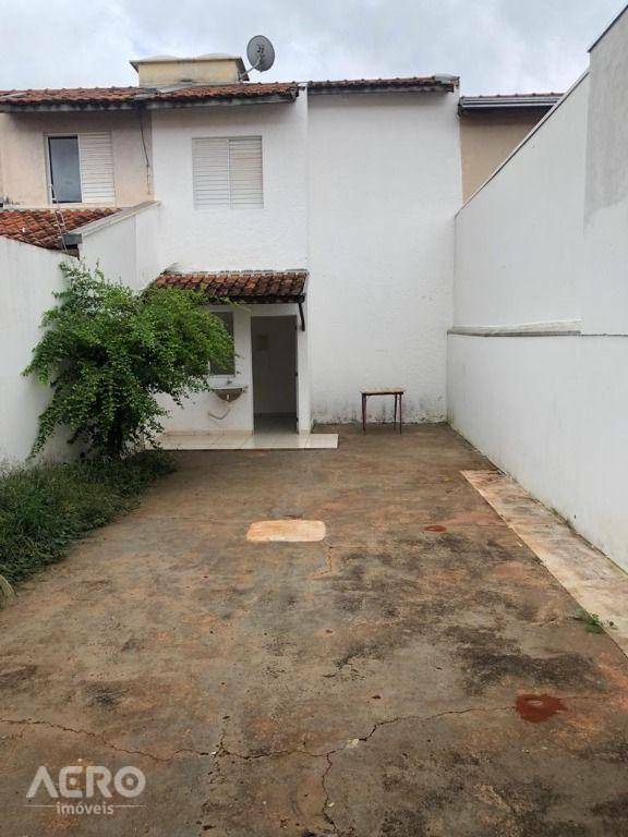 Casa à venda com 2 quartos, 67m² - Foto 6