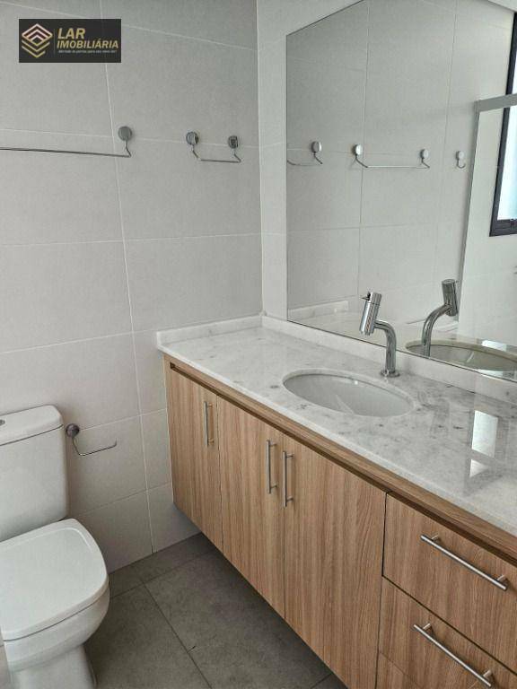 Apartamento para alugar com 3 quartos, 129m² - Foto 8