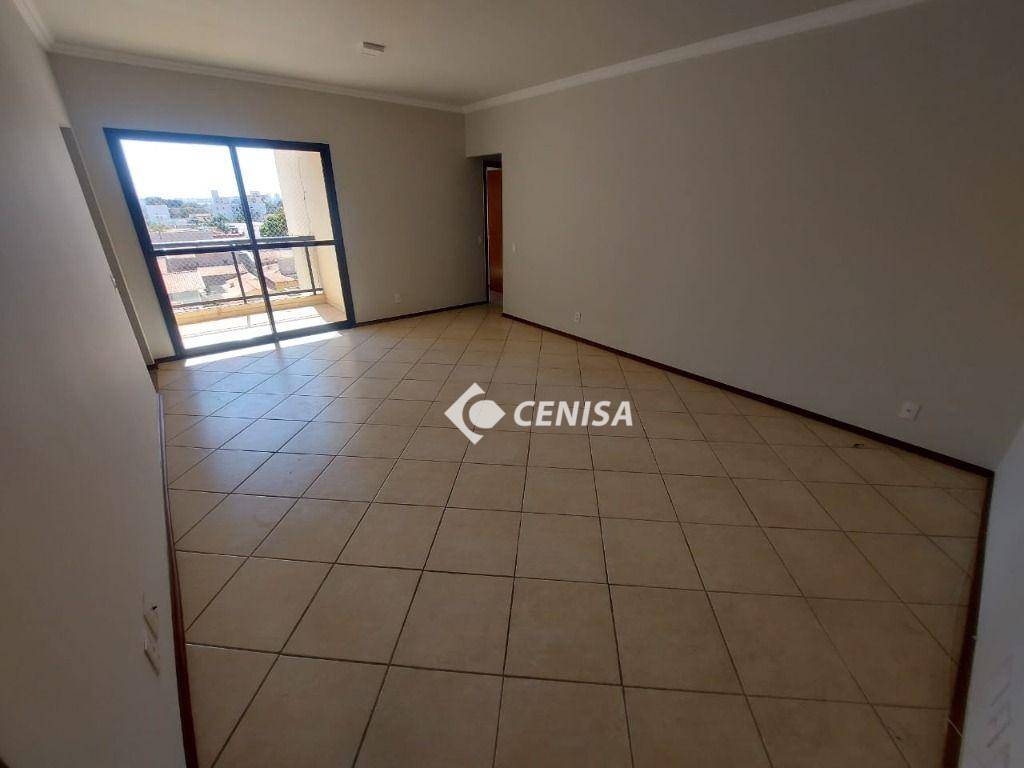 Apartamento à venda com 3 quartos, 103m² - Foto 1