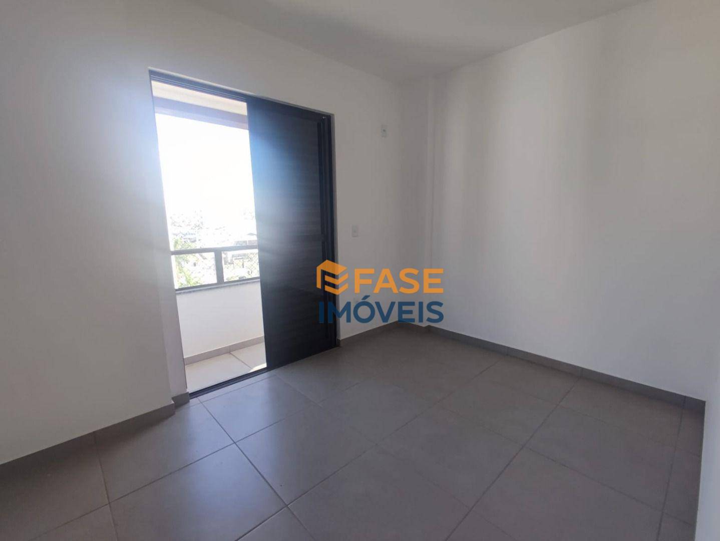 Apartamento à venda com 2 quartos, 72m² - Foto 14