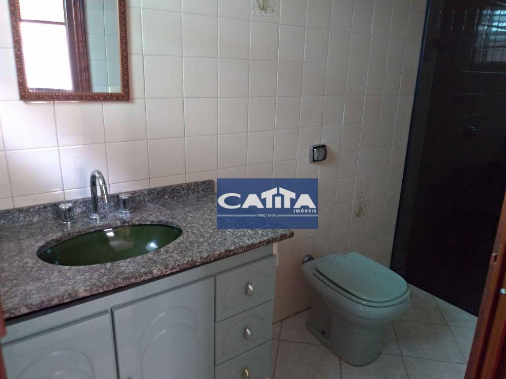 Casa à venda e aluguel com 3 quartos, 200m² - Foto 23