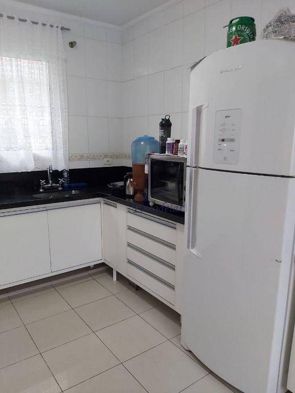 Casa à venda com 3 quartos, 200m² - Foto 15