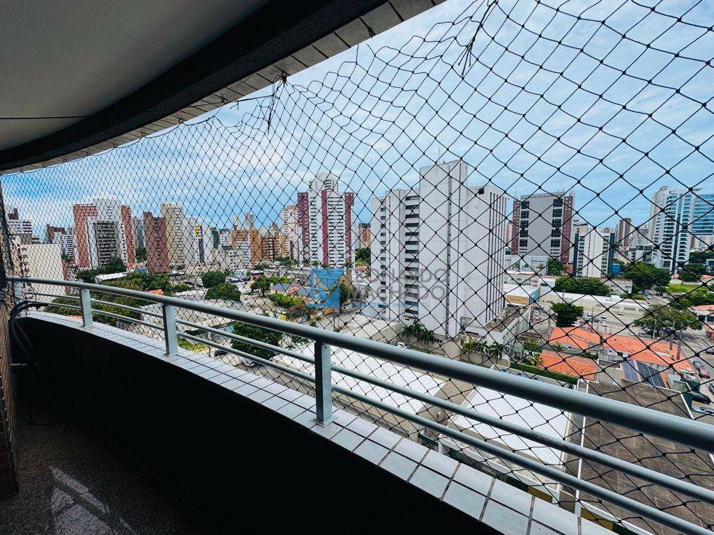 Apartamento à venda com 3 quartos, 120m² - Foto 3