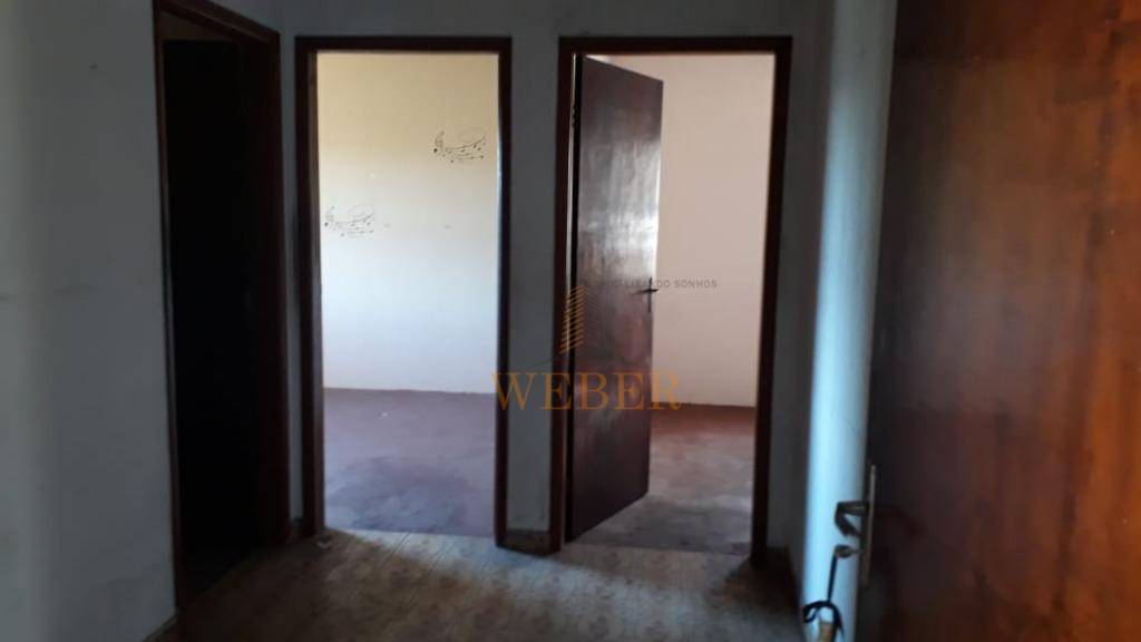 Casa à venda com 5 quartos, 300m² - Foto 6