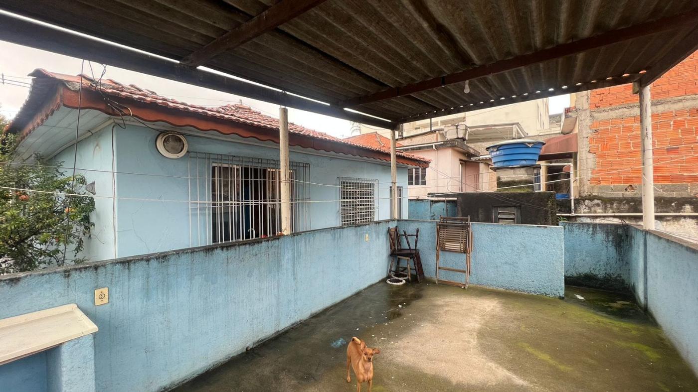 Casa à venda com 2 quartos, 300m² - Foto 6