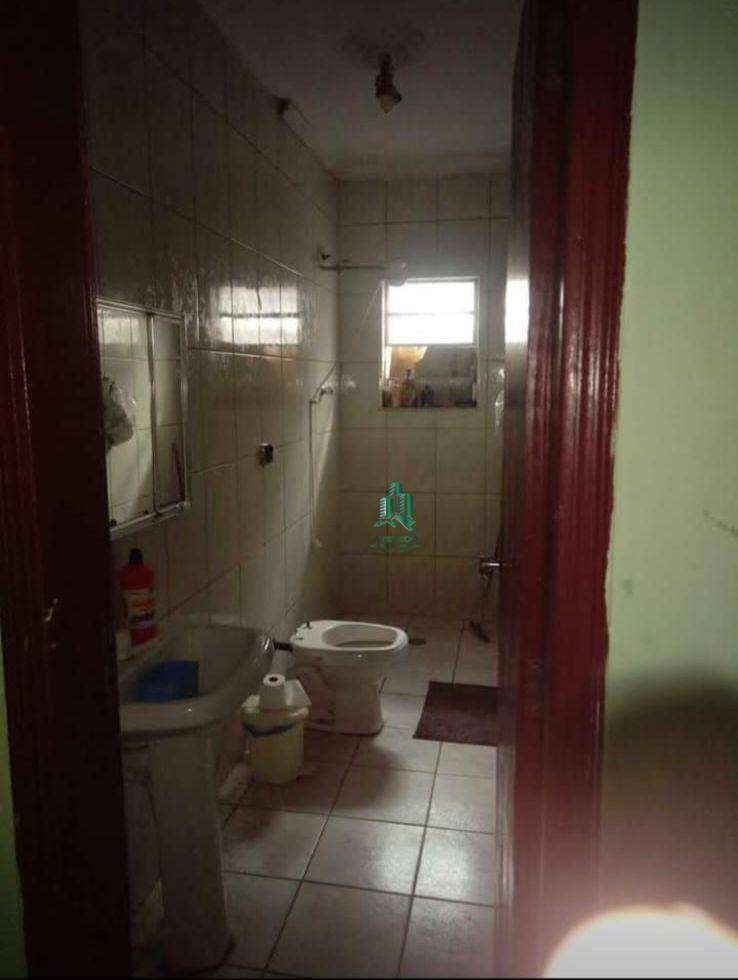Casa à venda com 3 quartos, 350m² - Foto 11