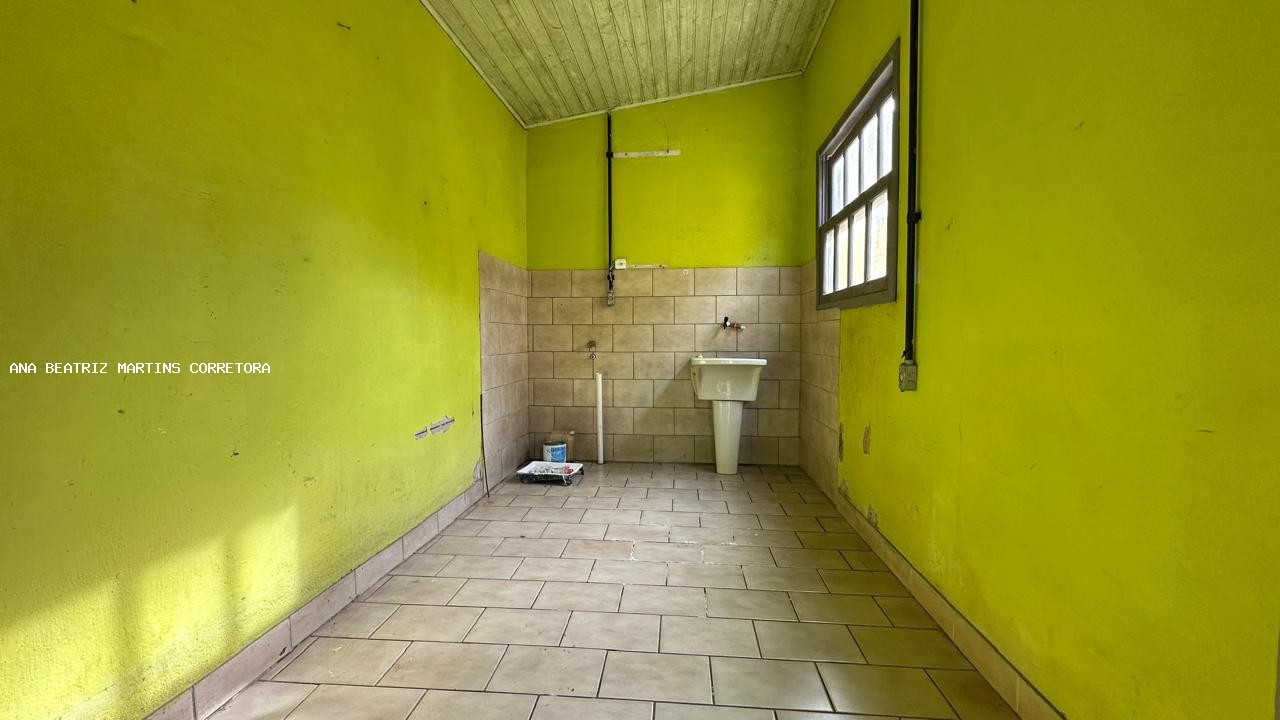 Casa para alugar com 2 quartos, 300m² - Foto 28
