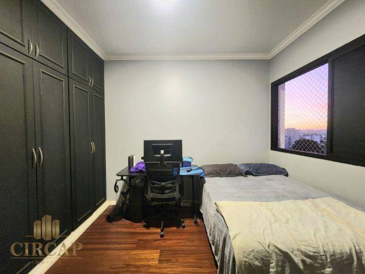 Apartamento à venda com 4 quartos, 170m² - Foto 16