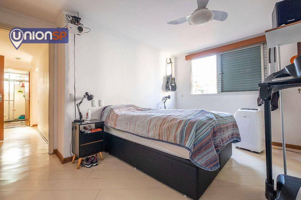 Apartamento à venda com 3 quartos, 142m² - Foto 13