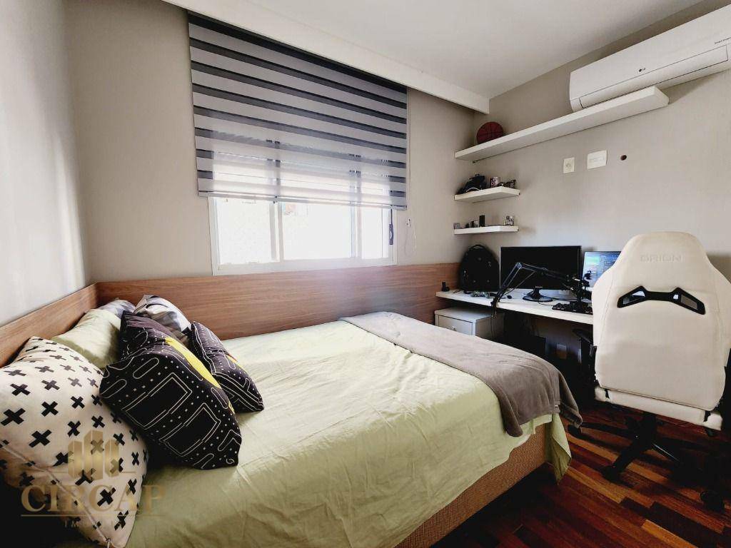 Apartamento à venda com 3 quartos, 119m² - Foto 17