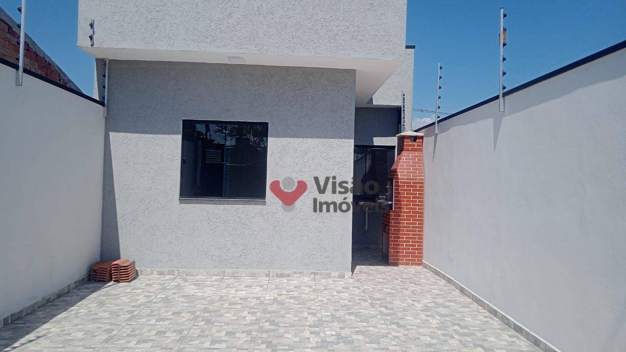 Casa à venda com 2 quartos, 65m² - Foto 1