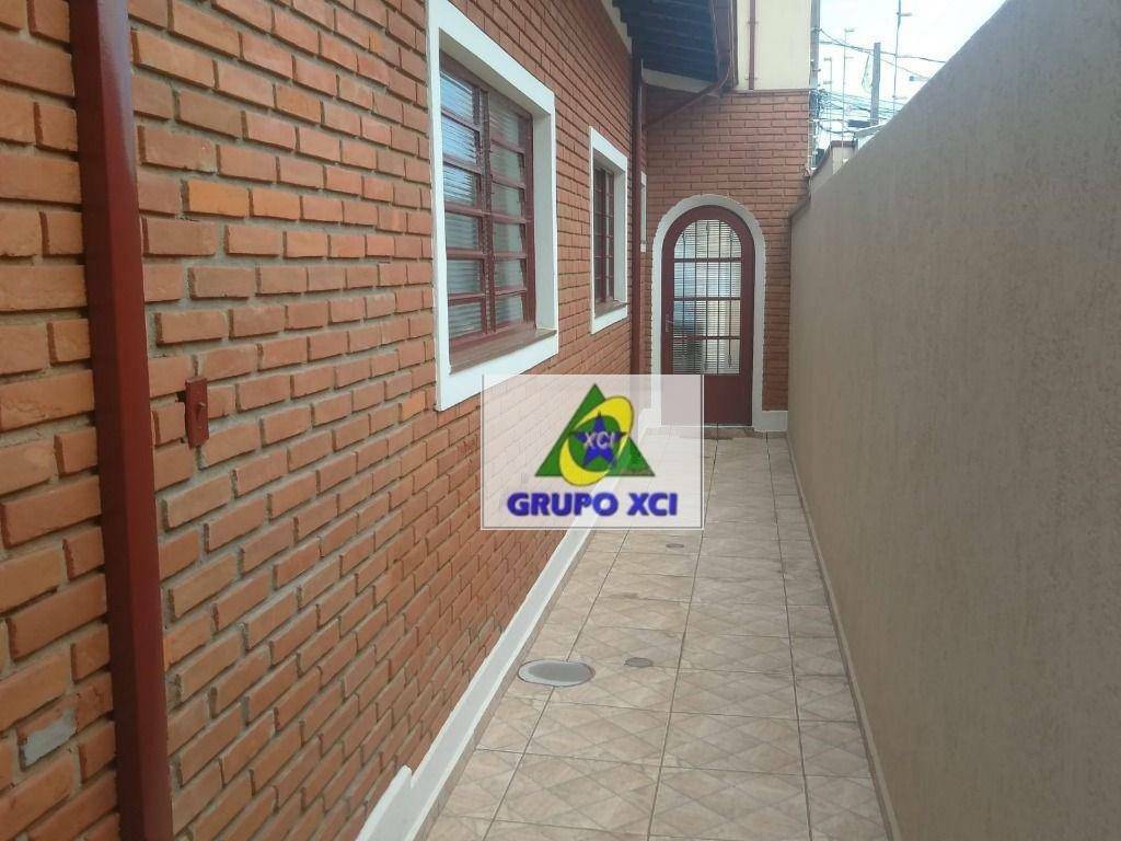 Casa à venda com 3 quartos, 200m² - Foto 6