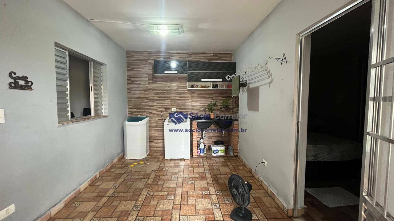 Casa à venda com 3 quartos, 118m² - Foto 13