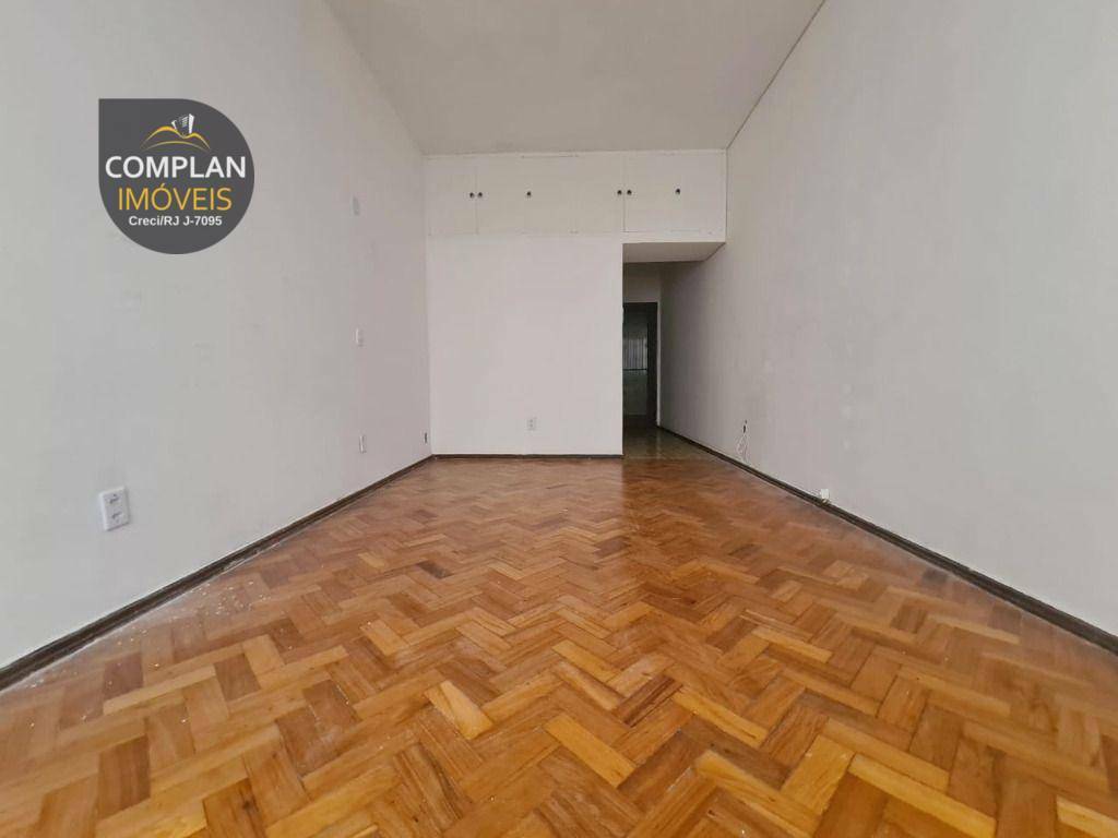 Apartamento à venda com 1 quarto, 31m² - Foto 2