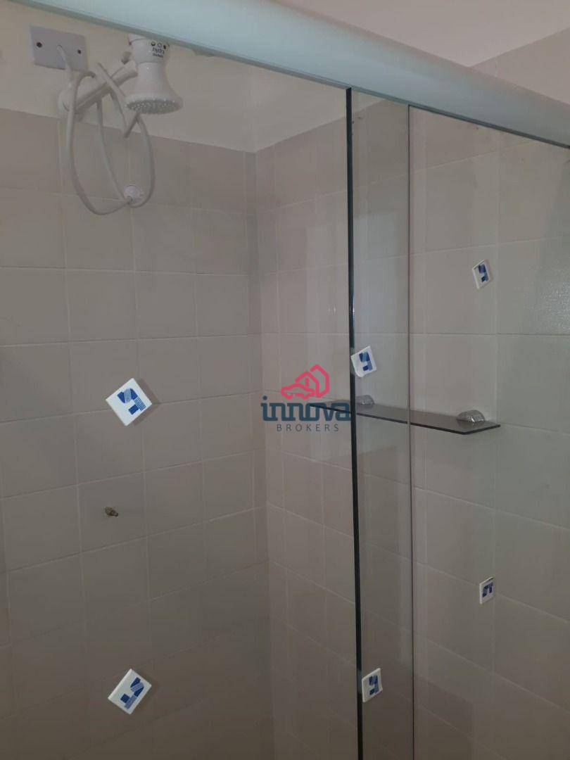 Apartamento para alugar com 3 quartos, 100m² - Foto 12