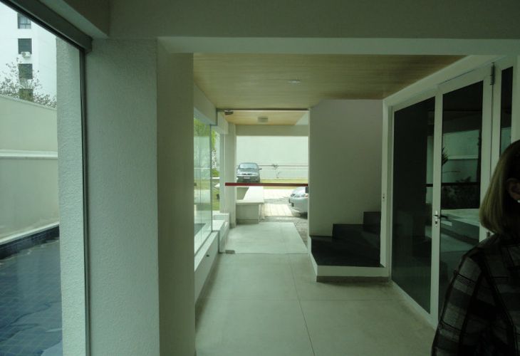 Apartamento à venda com 2 quartos, 65m² - Foto 4