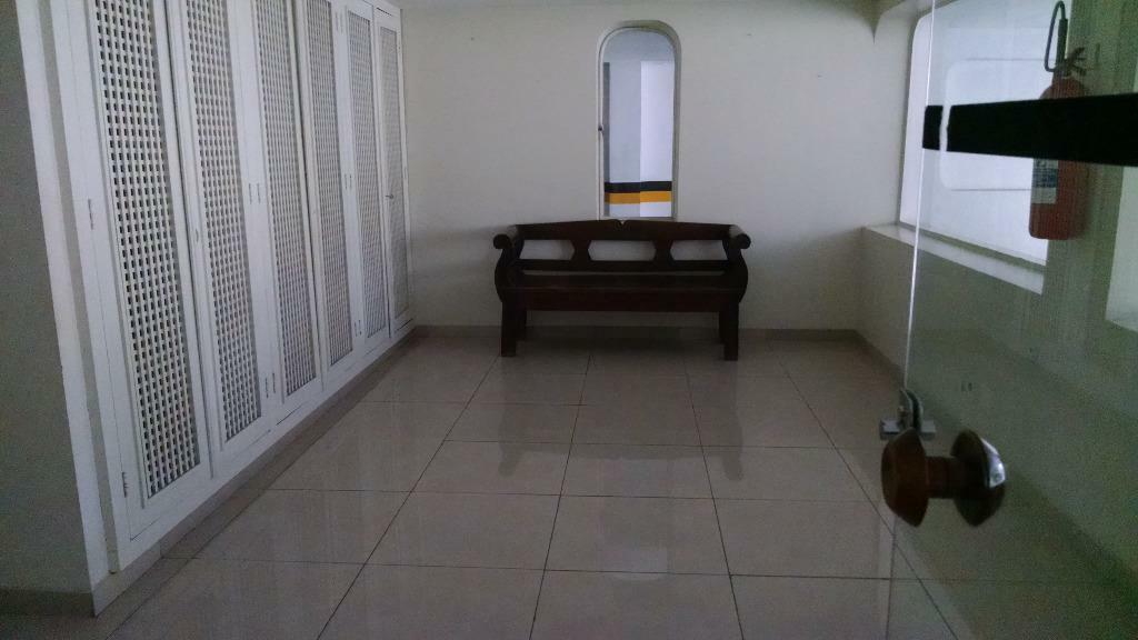 Apartamento para alugar com 1 quarto, 40m² - Foto 8