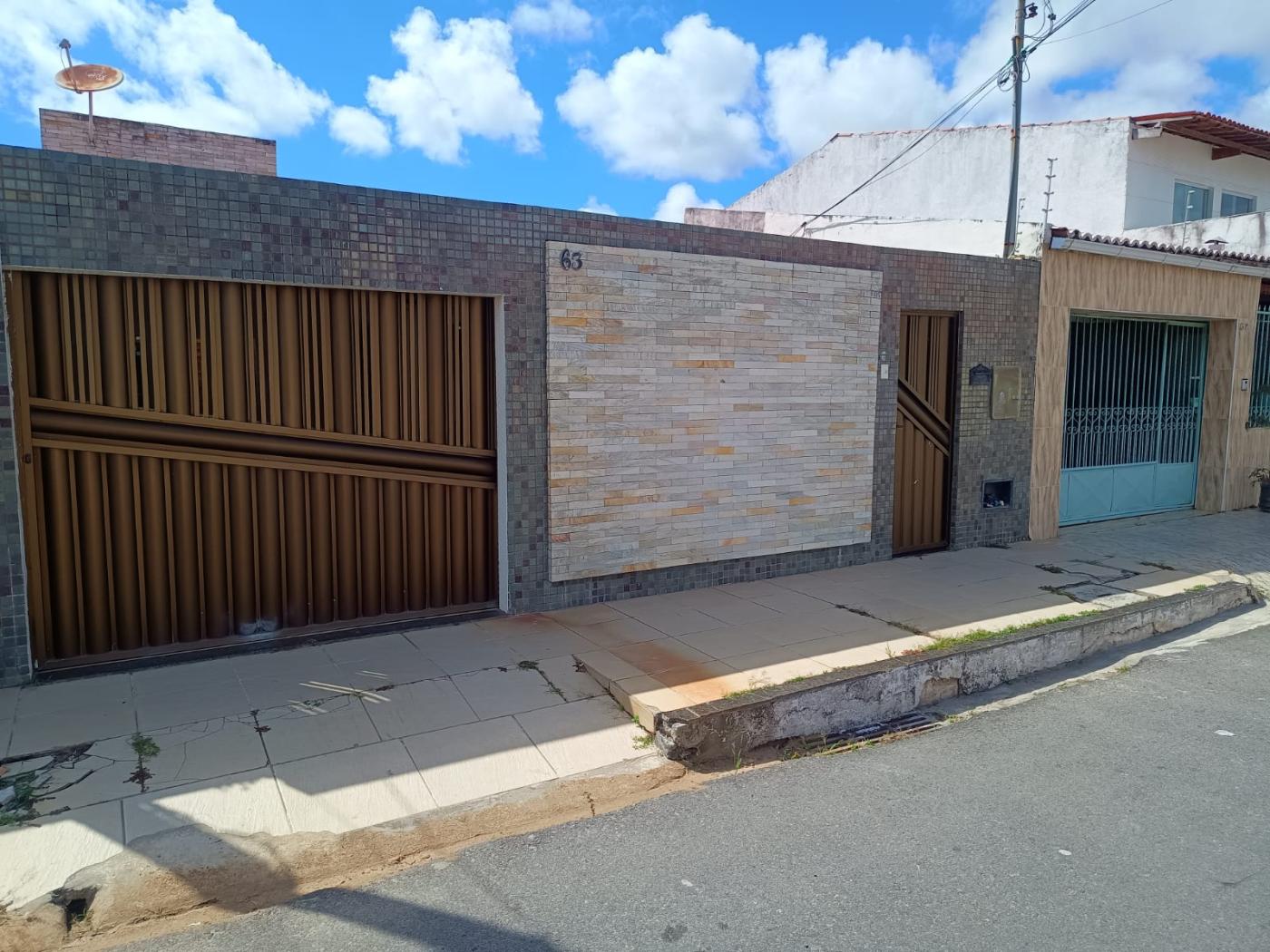 Casa para alugar com 4 quartos, 200m² - Foto 5